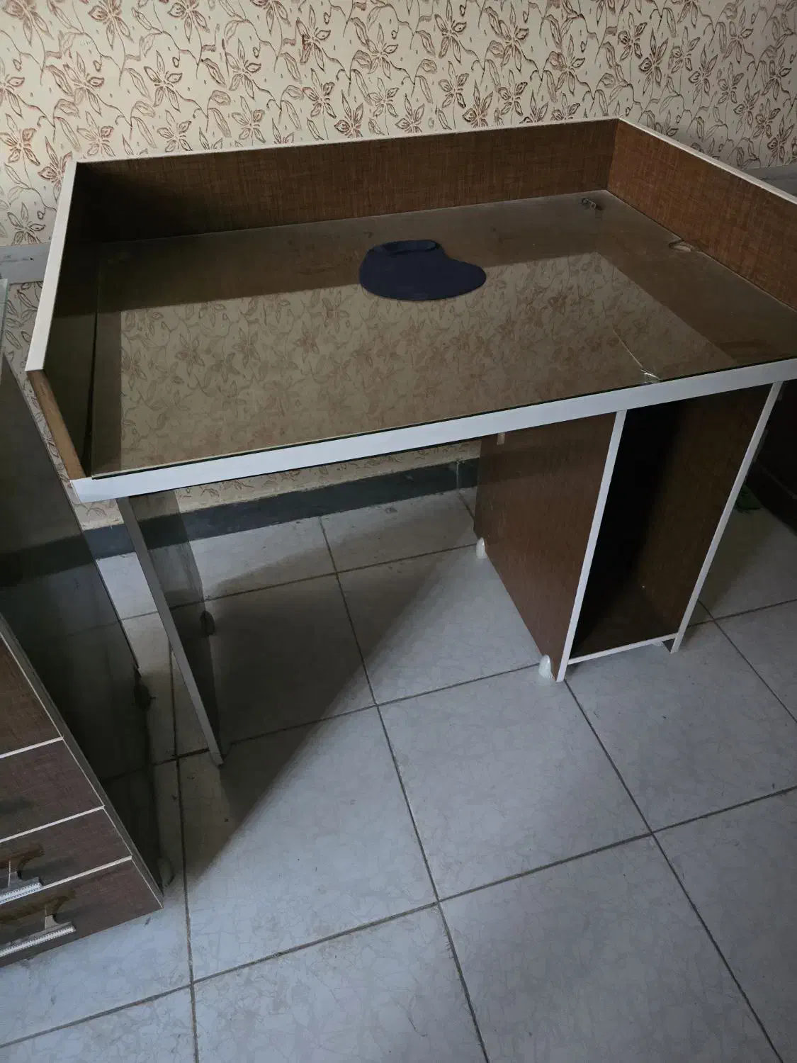 میز کامپیوتر|میز تحریر و کامپیوتر|ایوان, |دیوار