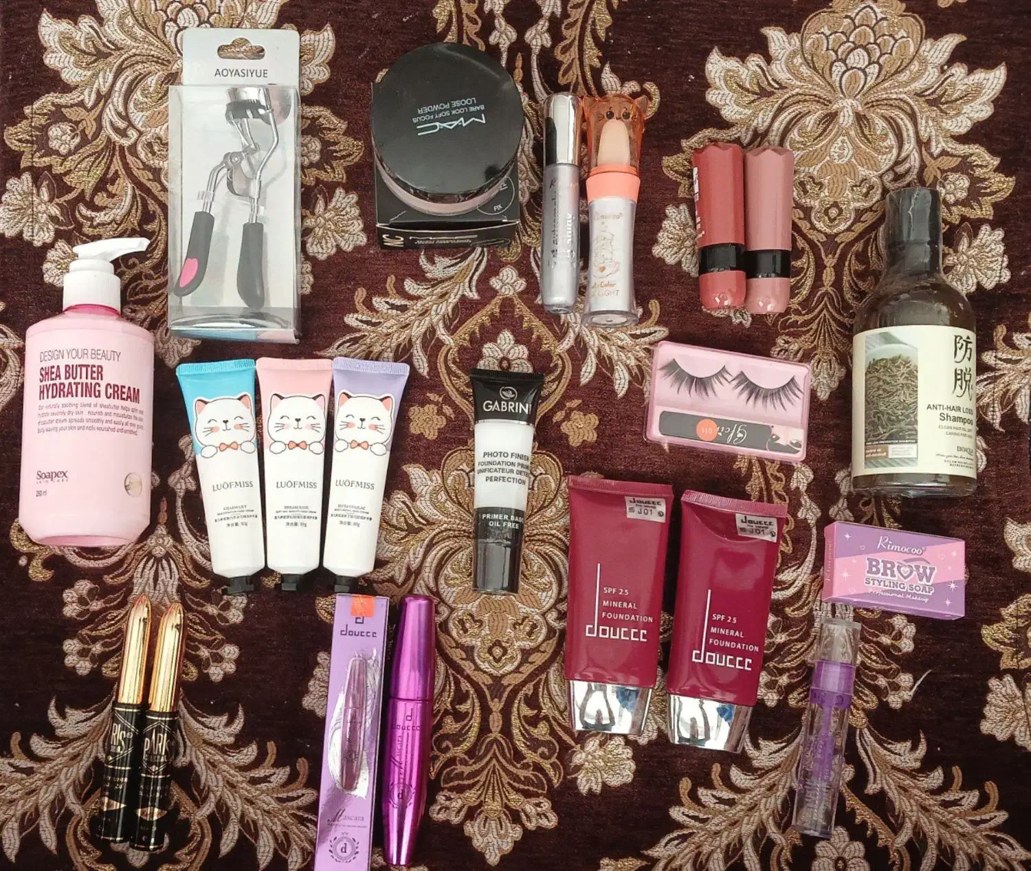 فروش حضوری لوازم آرایشی|آرایشی، بهداشتی، درمانی|میانه, |دیوار