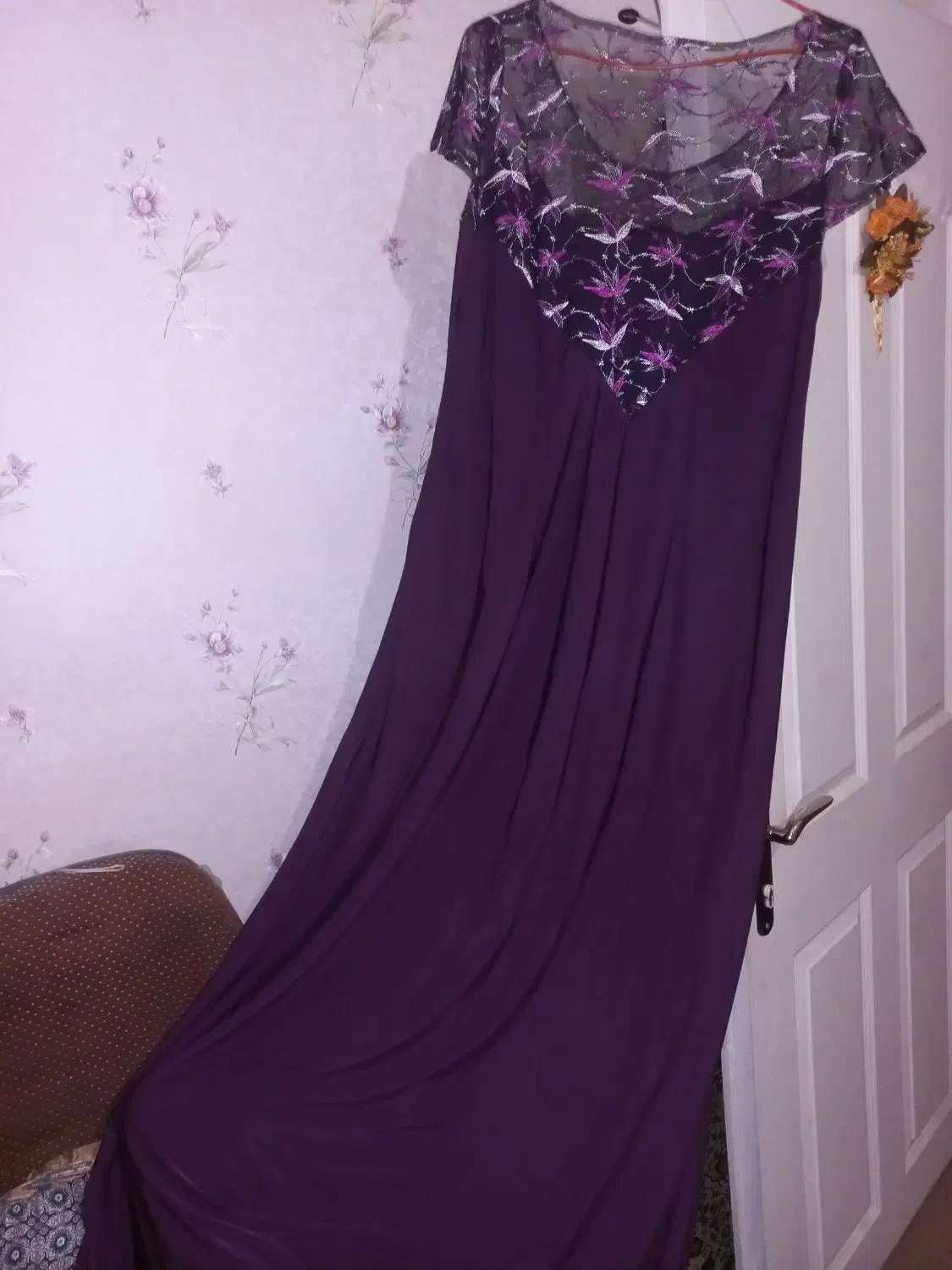 لباس مجلسی|لباس|تبریز, |دیوار