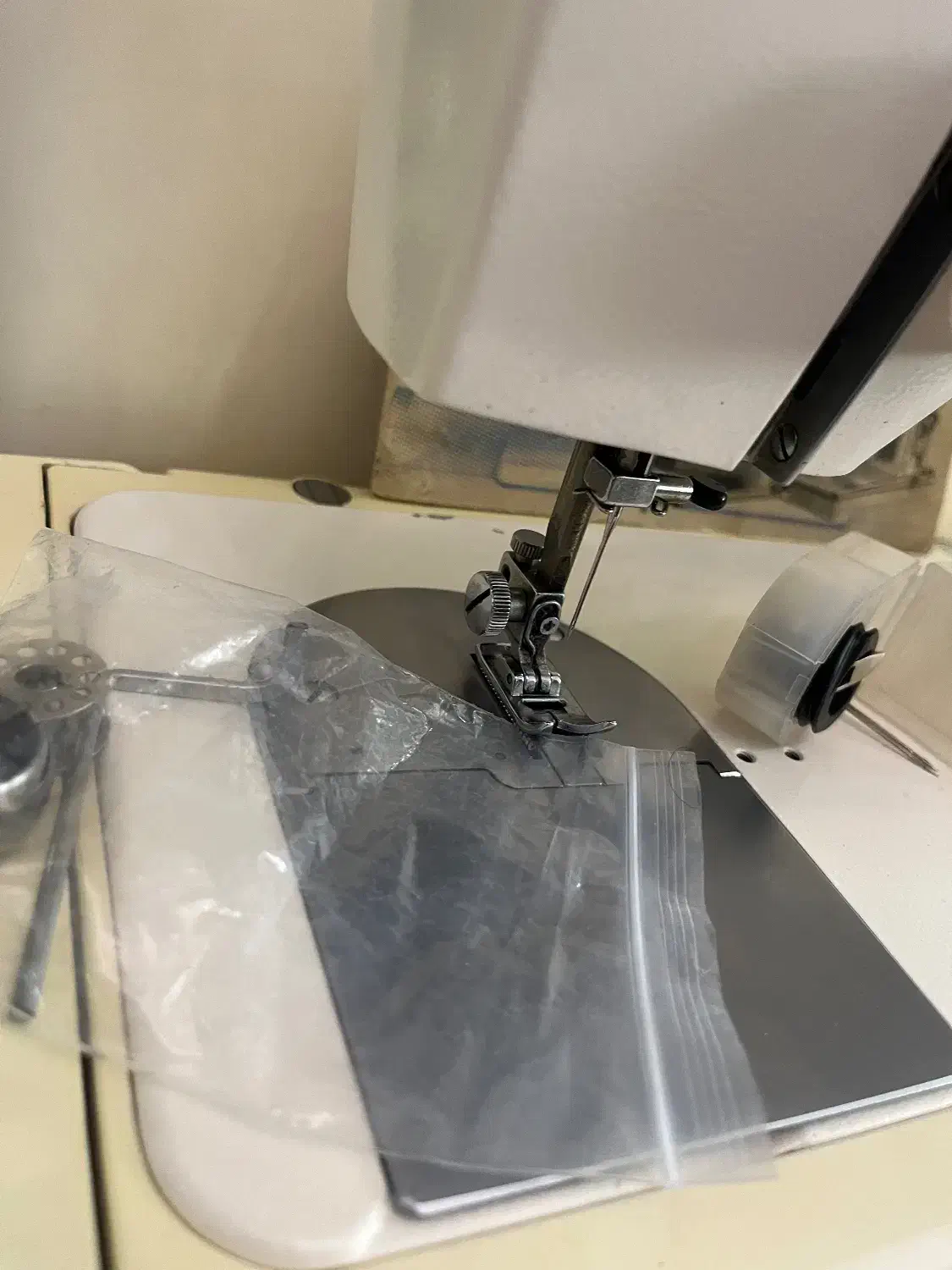 چرخ خیاطی ژانومه۸۰۲ بسیار تمیز درحد نو|چرخ خیاطی و ریسندگی|تهران, آهنگ|دیوار