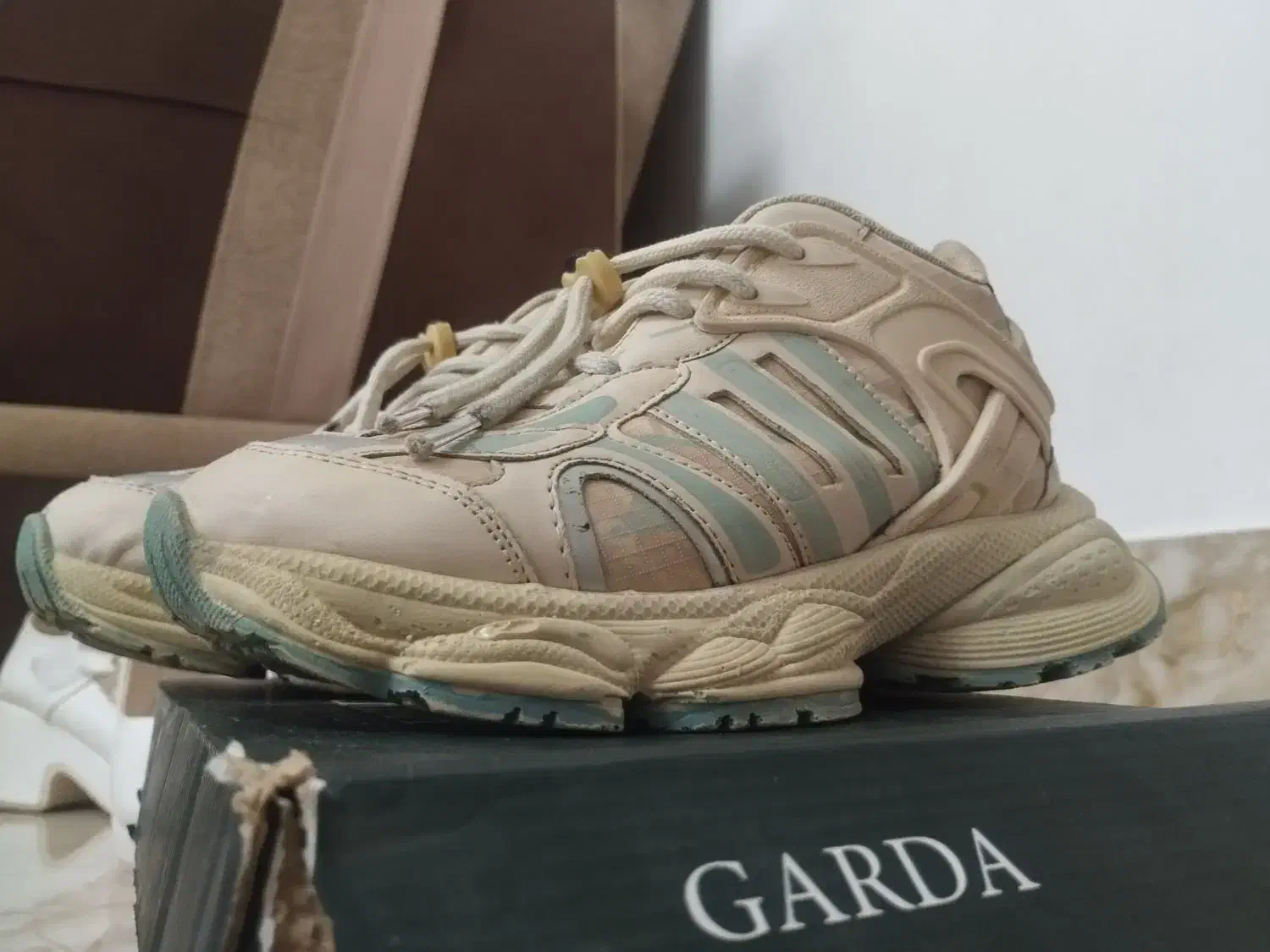 کفش اسپرت کودکانه|کیف، کفش، کمربند|ارومیه, |دیوار