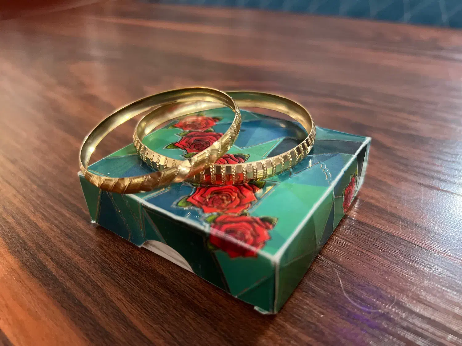 طلا|جواهرات|الشتر, |دیوار