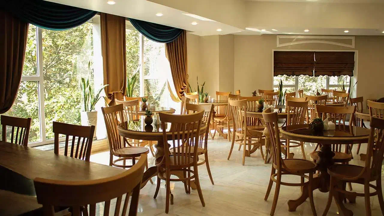 خانه دار هتل ( خدمات نظافت )|استخدام سرایداری و نظافت|تهران,  امام زاده قاسم (نیاوران)|دیوار