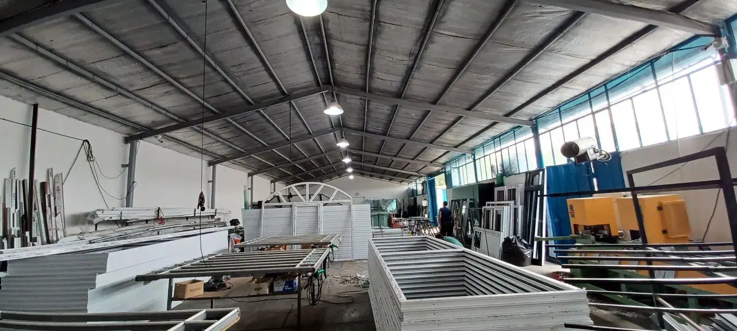 تولید کننده انواع درب و پنجره،شیشه های سکوریت|مصالح و تجهیزات ساختمان|تهران, زعفرانیه|دیوار