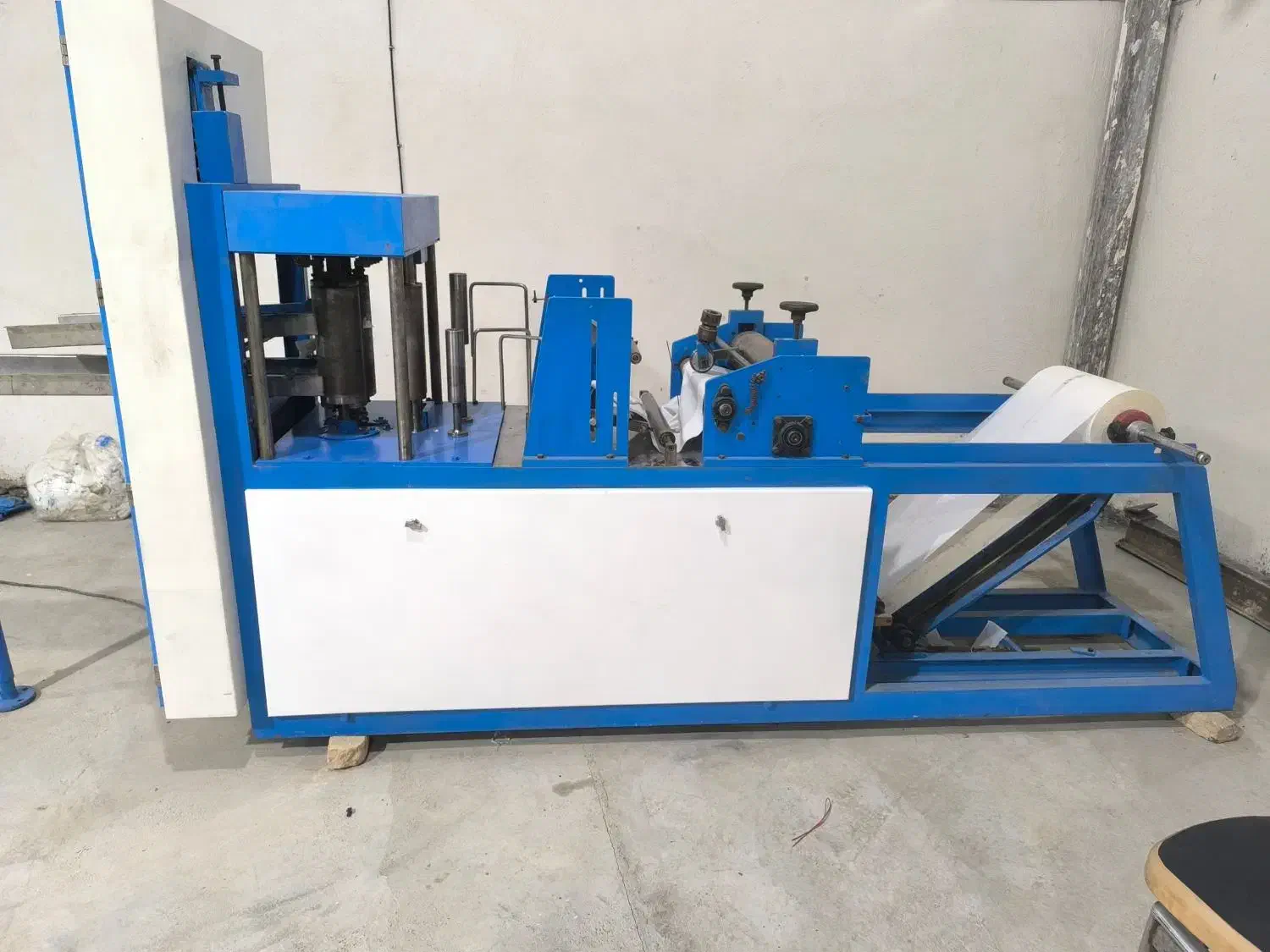 دستگاه دستمال کاغذی|ماشین‌آلات صنعتی|رباط‌کریم, کاظم‌آباد|دیوار