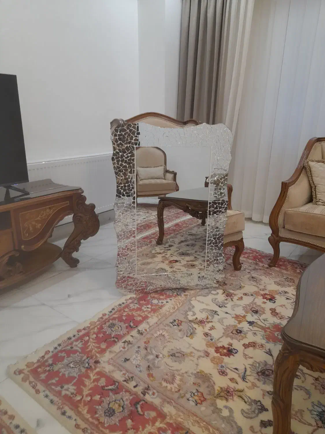 آینه|آینه|تبریز, |دیوار