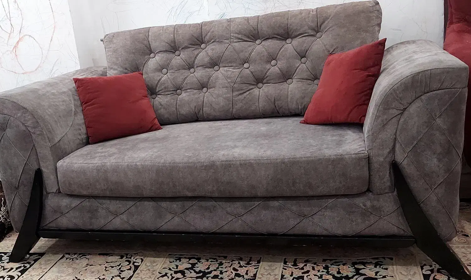 مبل راحتی کاناپه ۳ نفره ۲ نفره طوسی خاکستری زغالی|مبلمان خانگی و میز عسلی|تهران, کاج|دیوار