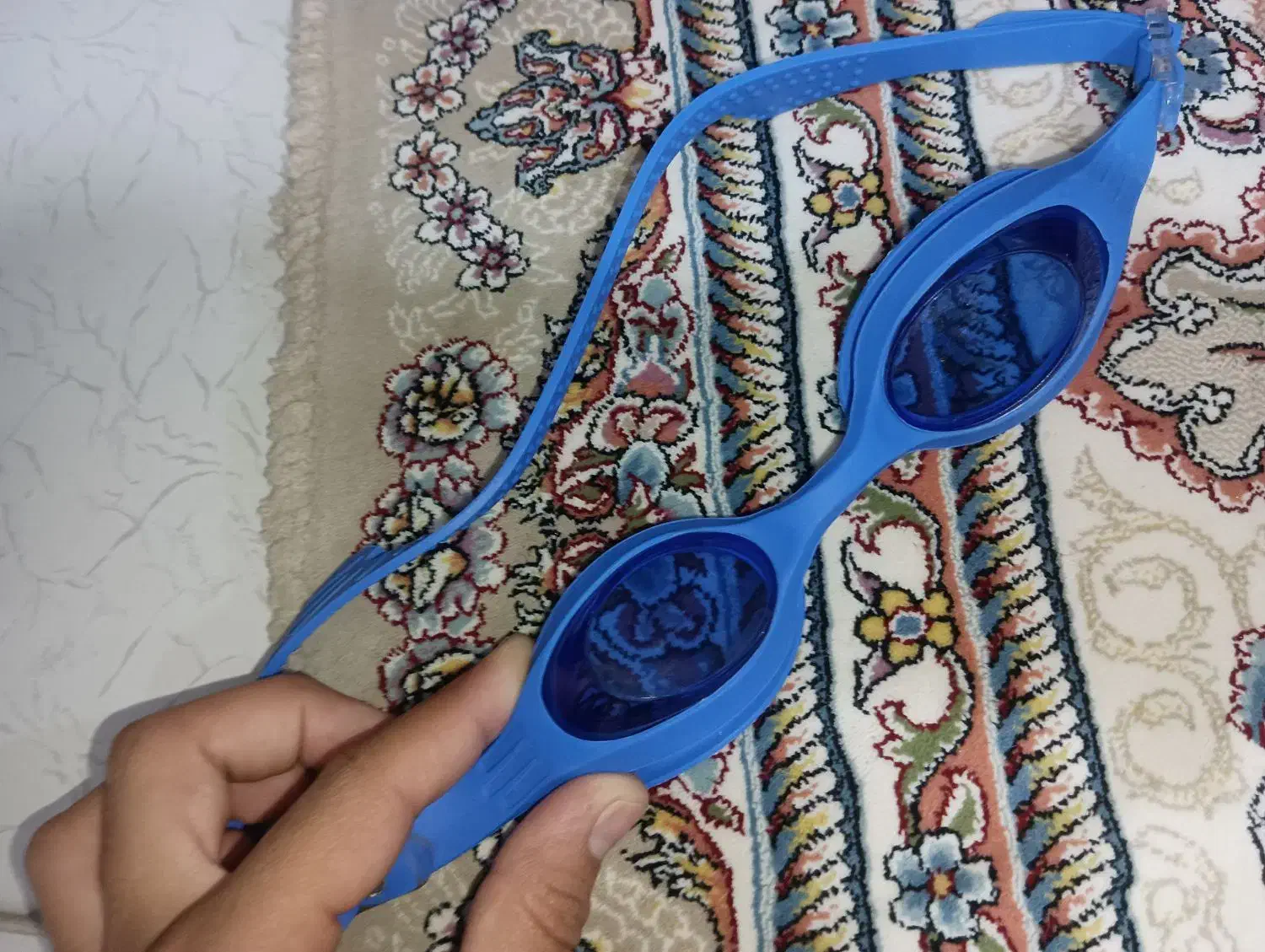 عینک شنا اصل به شرط سالمی فوری با تخفیف|غواصی و ورزشهای آبی|ری, تقی آباد|دیوار