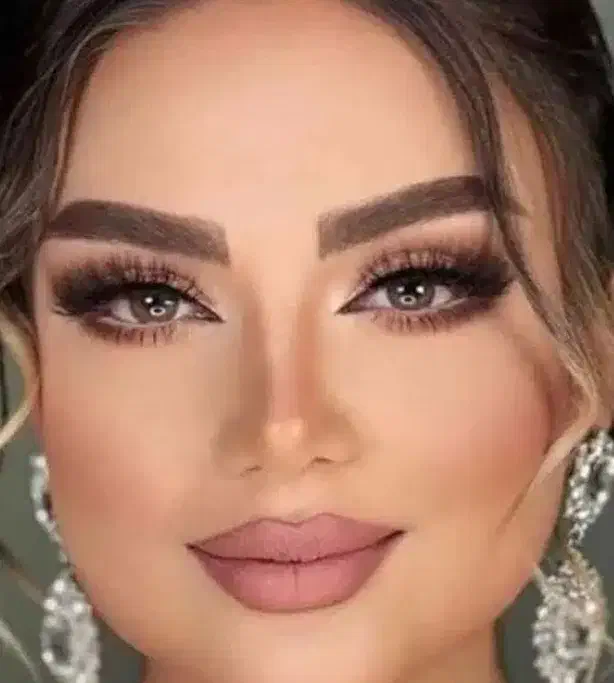 انجام میکاپ و شنیون با قیمت پایه|خدمات آرایشگری و زیبایی|رشت, صفاری|دیوار