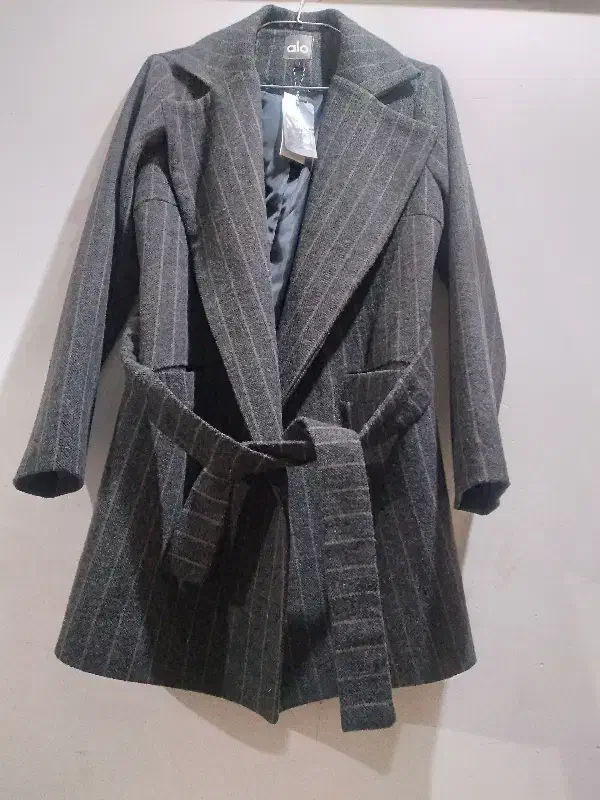 پالتونو|لباس|ماهدشت, |دیوار