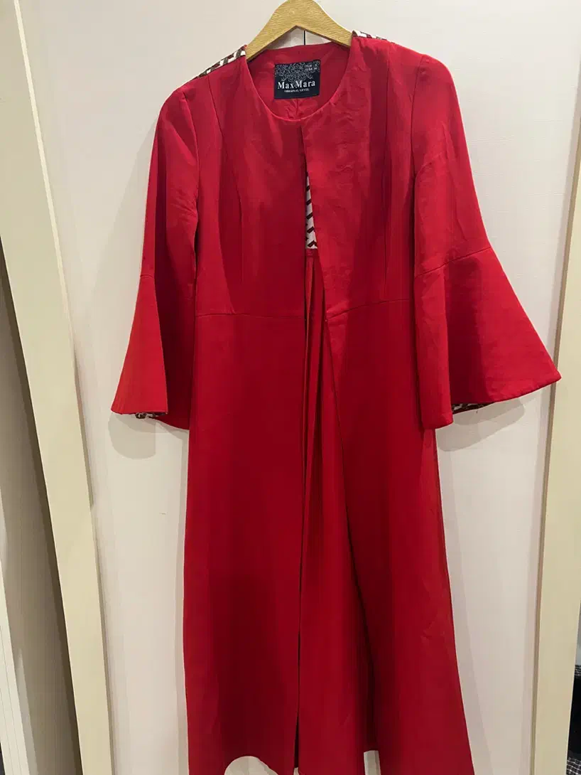 مانتو مجلسی|لباس|ورامین, ورامین|دیوار