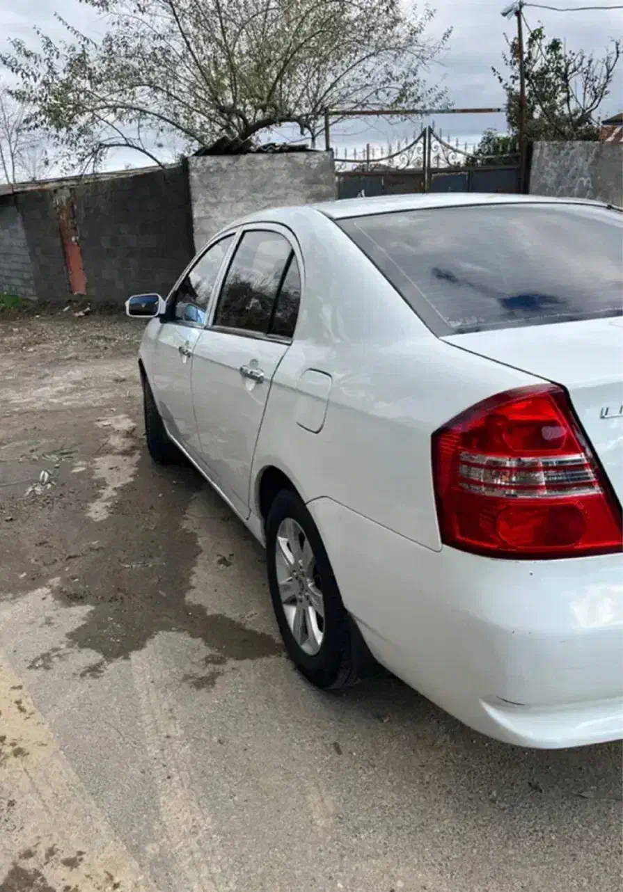 لیفان ۶۲۰ ۱۸۰۰|خودرو سواری و وانت|رشت, آزادگان|دیوار