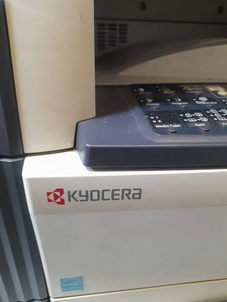 یک دستگاه کپی|پرینتر، اسکنر، کپی، فکس|لاهیجان, امیرشهید|دیوار