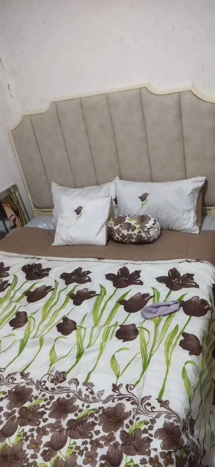 سرویس تخت خواب|تخت و سرویس خواب|صدرا-فارس, فاز ۲|دیوار