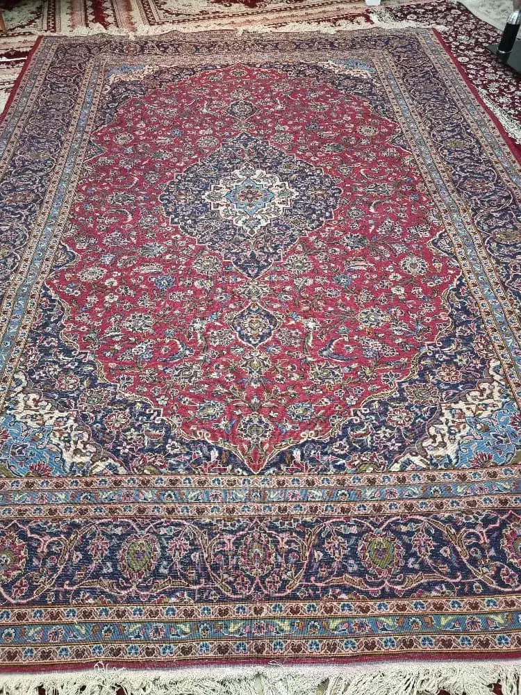 فرش دستباف قدیمی پشمی درجه یک در حد نو|فرش|یزد, |دیوار