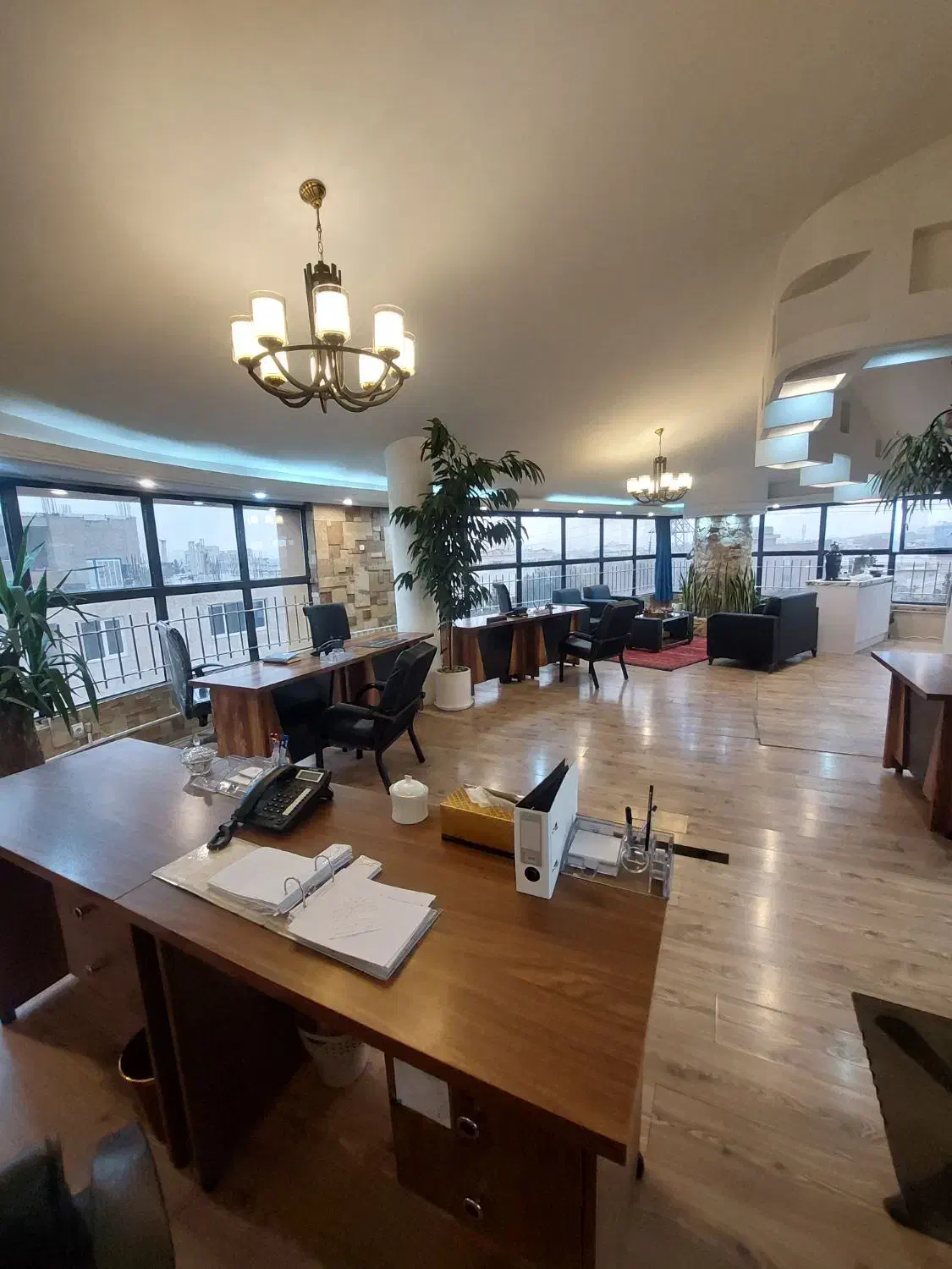 اگهی مشاور املاک حرفه ای و نیمه حرفه ای مهرشهر کرج|استخدام بازاریابی و فروش|کرج, فاز ۲ مهرشهر|دیوار