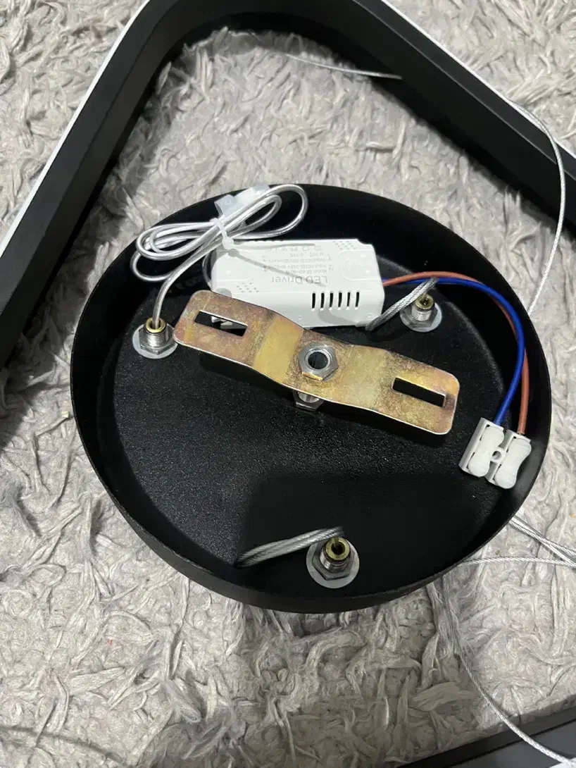 لوستر نو|لوستر و چراغ آویز|تهران, بروجردی|دیوار