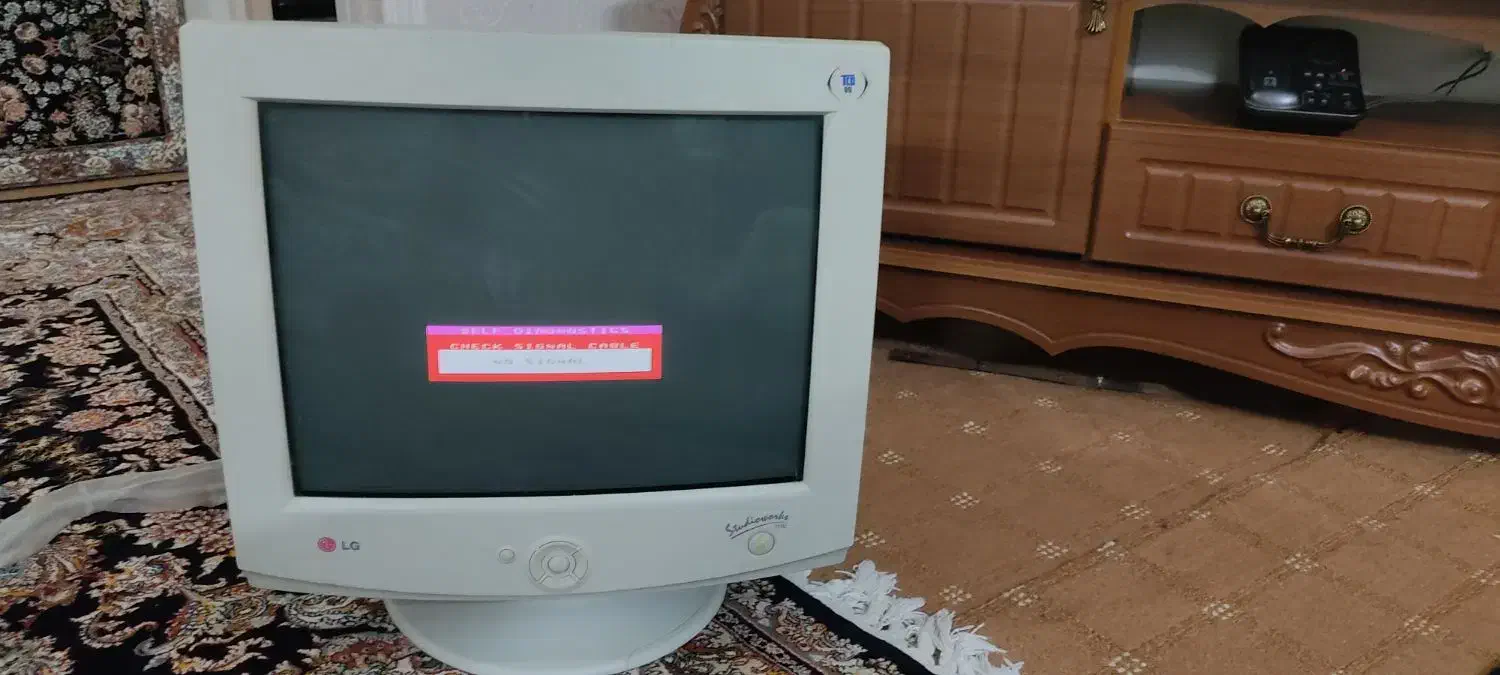 مانیتور ۱۷ اینچ ال جی LG|قطعات و لوازم جانبی رایانه|همدان, |دیوار