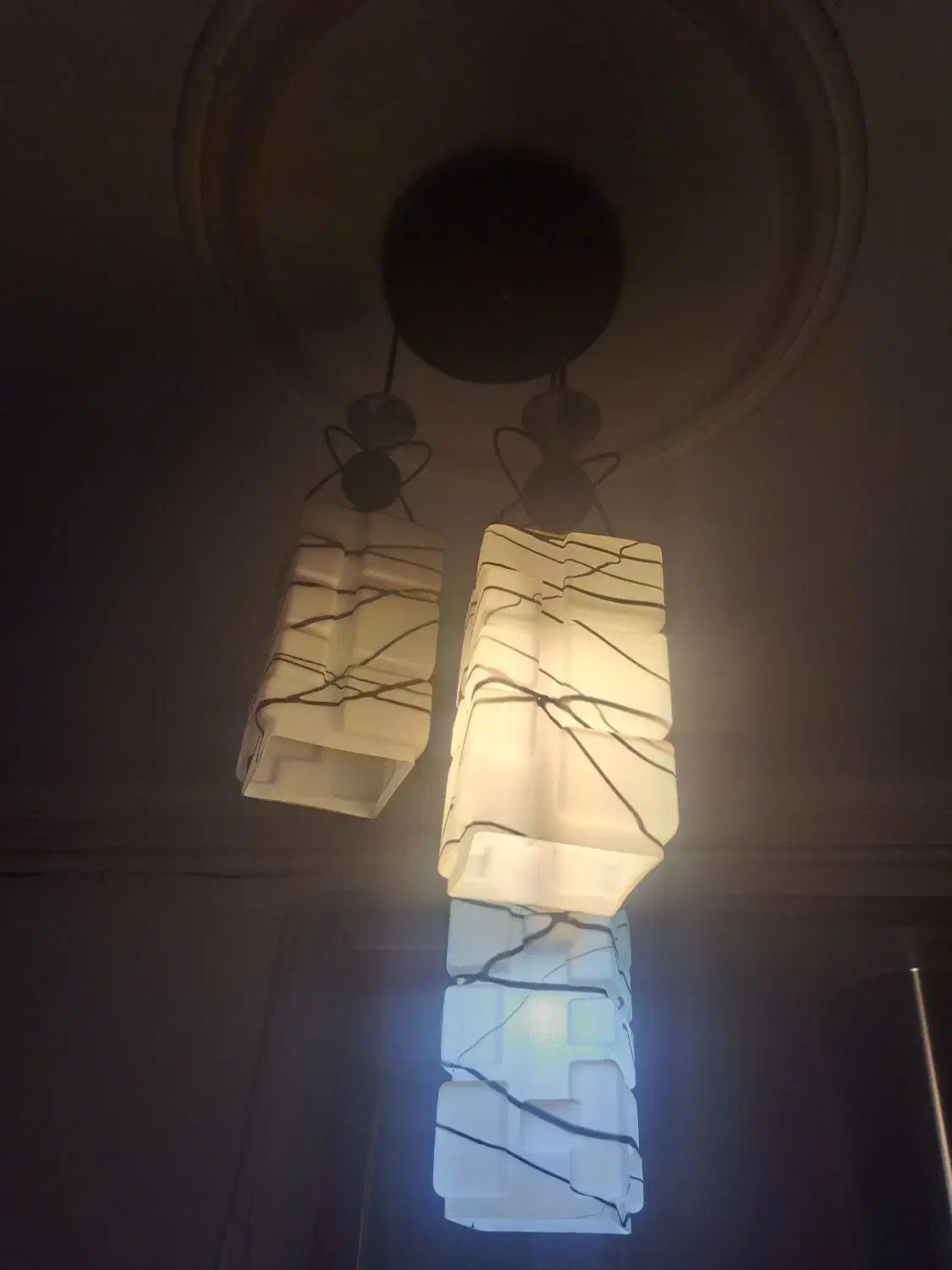 لوستر|لوستر و چراغ آویز|رشت, فلسطین|دیوار