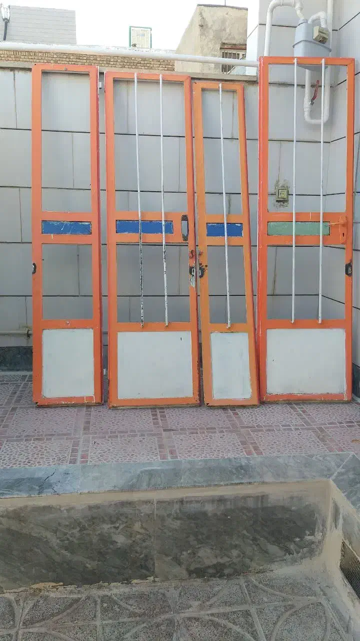 دو درب دوتیکه|مصالح و تجهیزات ساختمان|الشتر, |دیوار