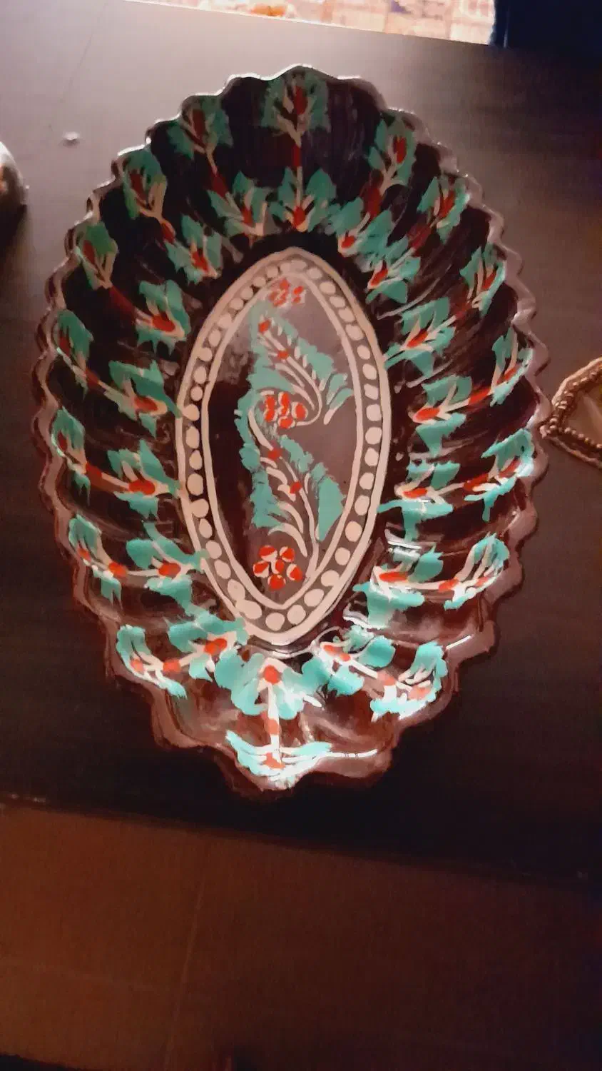 ساک و ظرف|کیف، کفش، کمربند|لاهیجان, قیام|دیوار