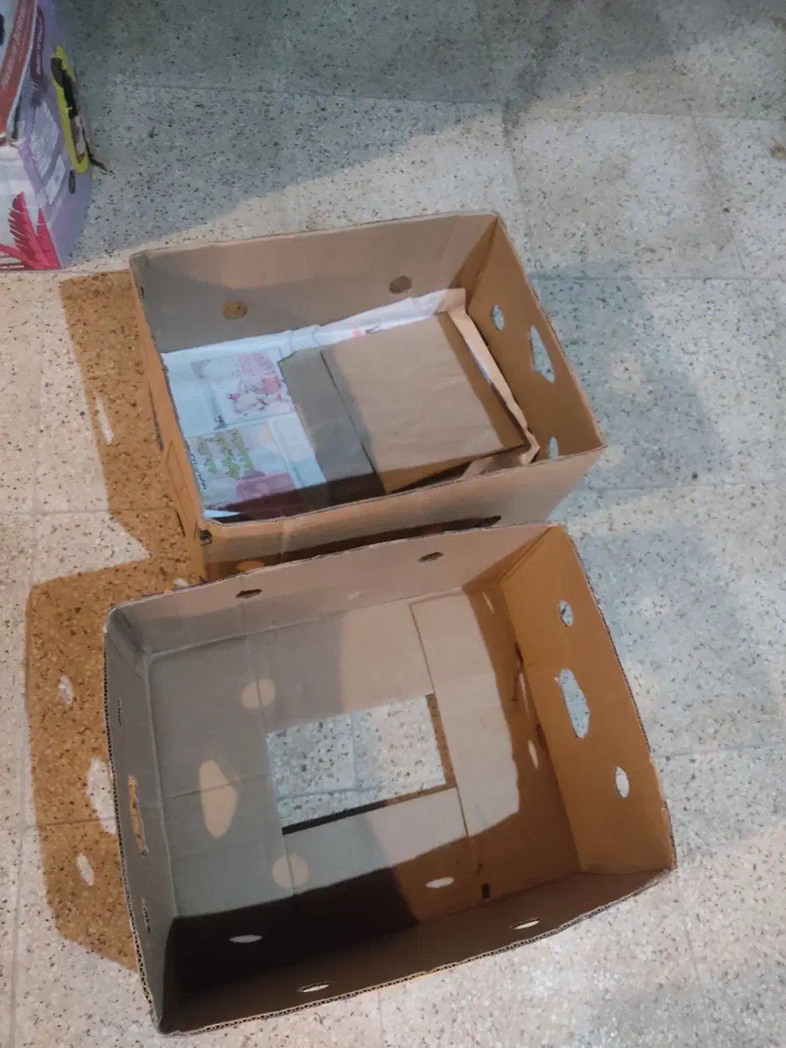 جعبه موز محکم و سالم|ظروف نگهدارنده، پلاستیکی، یک‌بارمصرف|رشت, فرزانه|دیوار