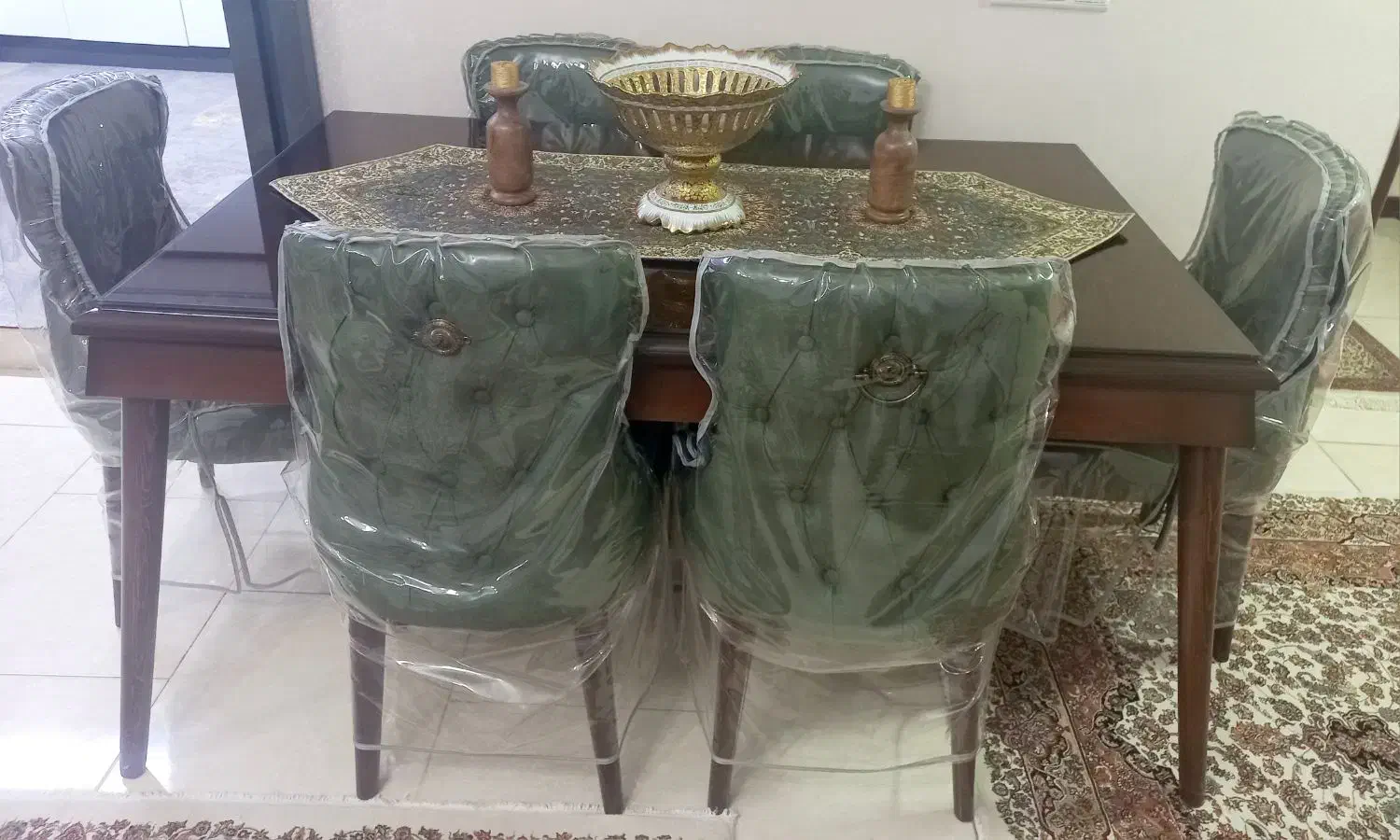 نهارخوری ۶ نفره|میز و صندلی غذاخوری|هشتگرد, فاز ۳ مهستان|دیوار