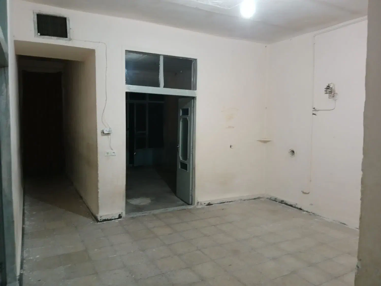 رهن و اجاره ویلایی 200 متری پشت بازار|اجارهٔ خانه و ویلا|خرم‌آباد, |دیوار