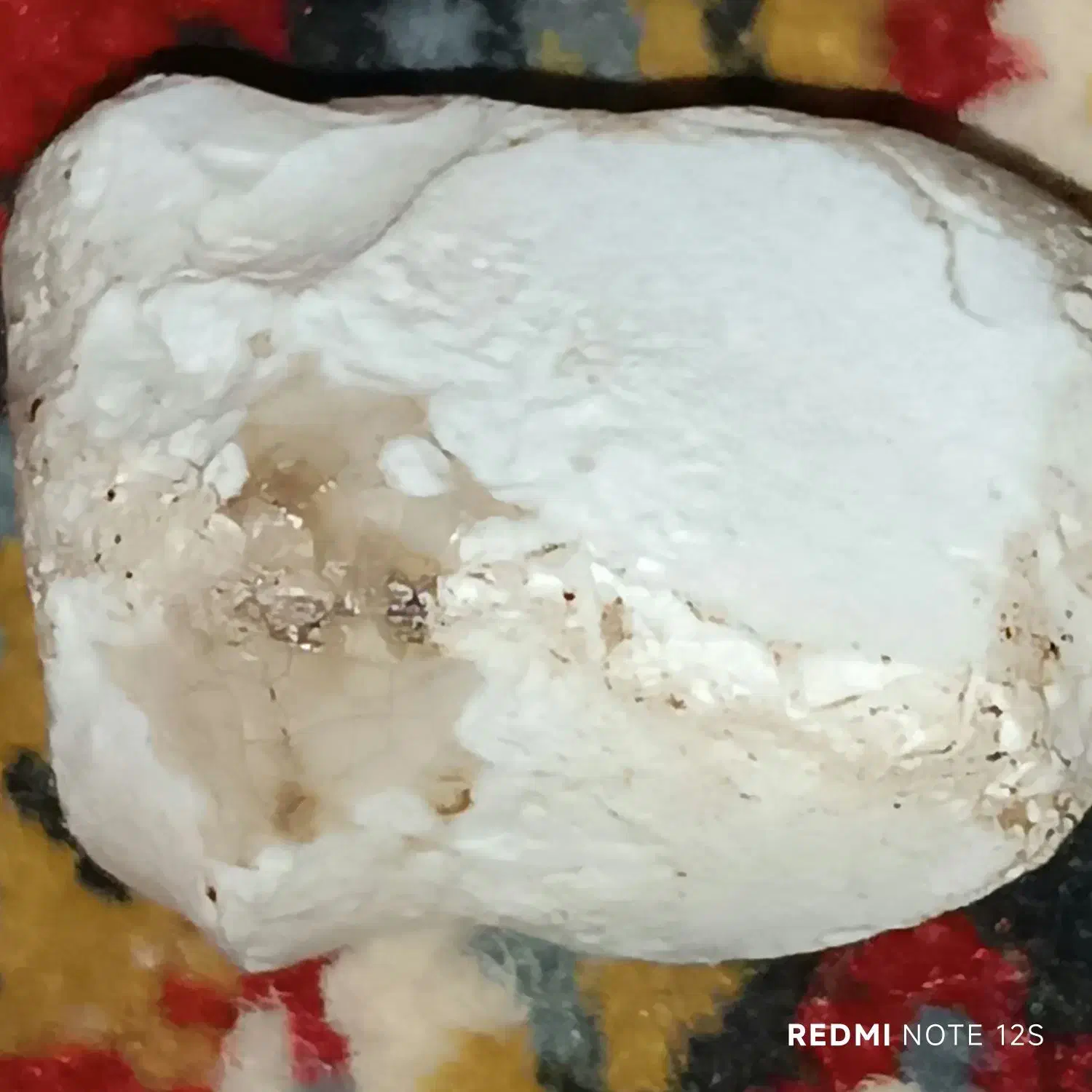 سنگ راف با الماس تراش نخورده|کلکسیون اشیاء عتیقه|میان جلگه, |دیوار