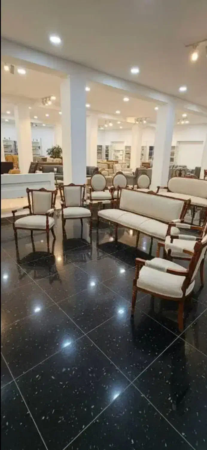 مبل کلاسیک ایتالیایی نصف قیمت|مبلمان خانگی و میز عسلی|لنگرود, |دیوار