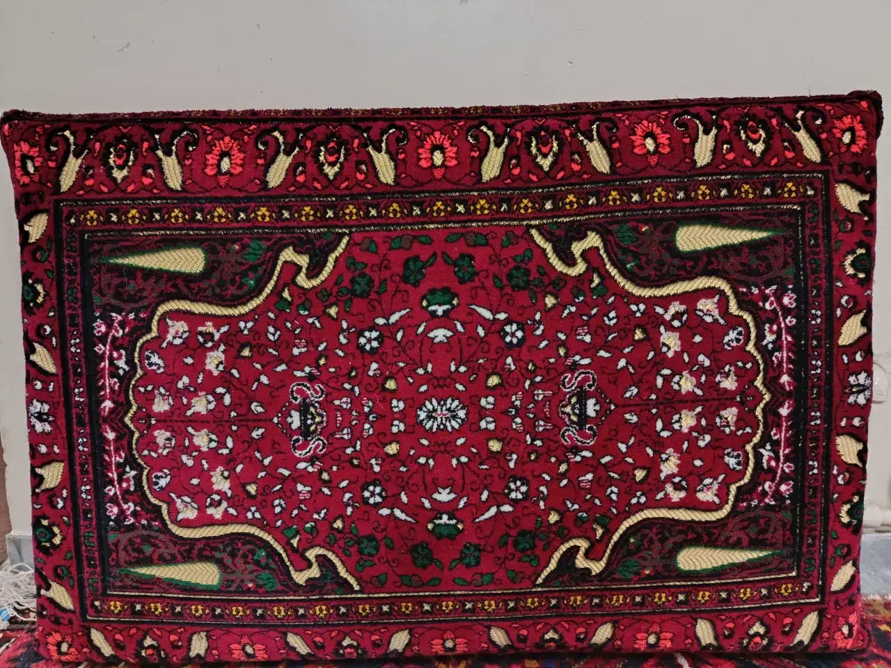 پشتی ماشینی|پشتی|تبریز, |دیوار