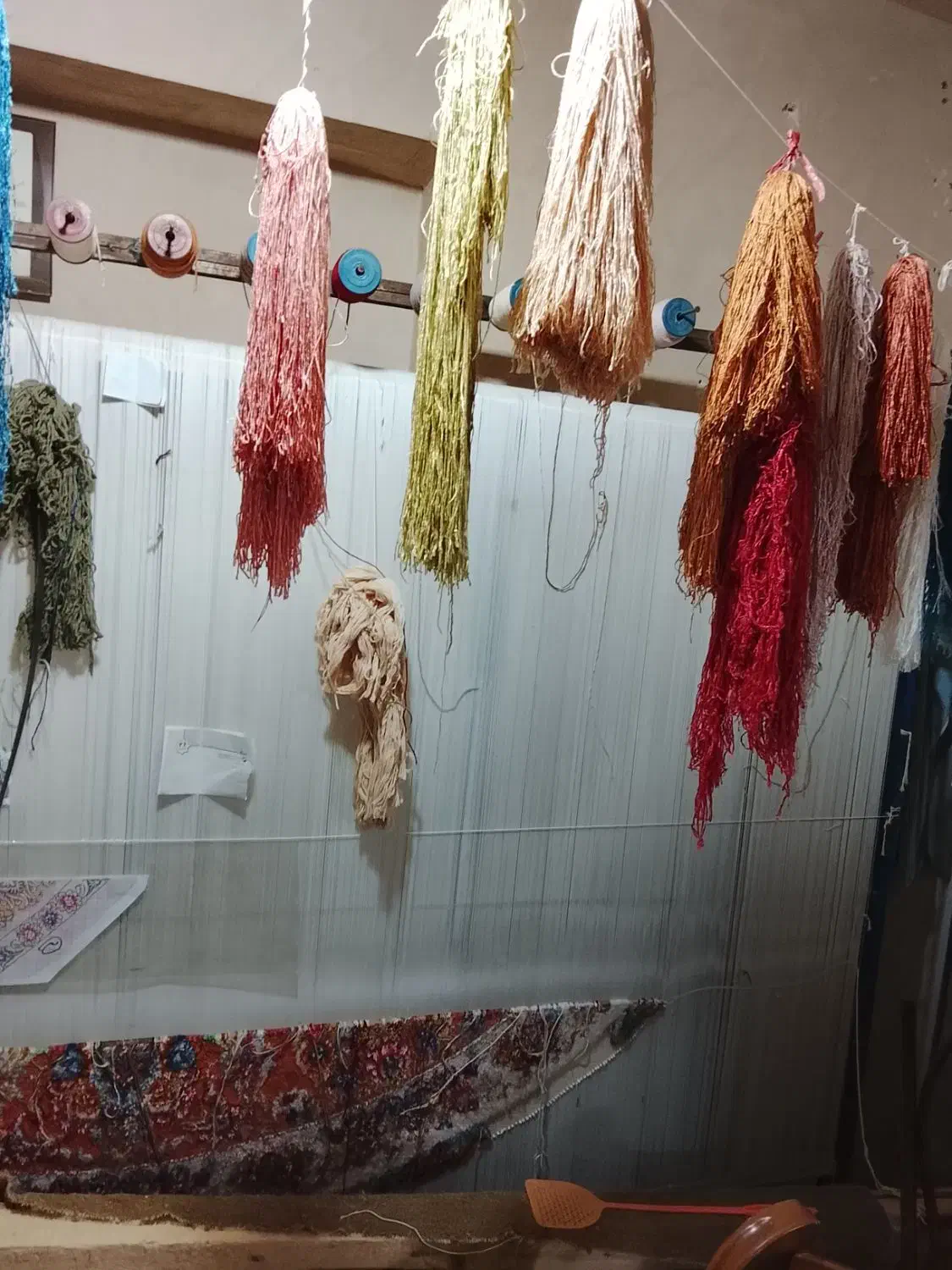 فرش نصفه دوخته شده|فرش|آذرشهر, |دیوار