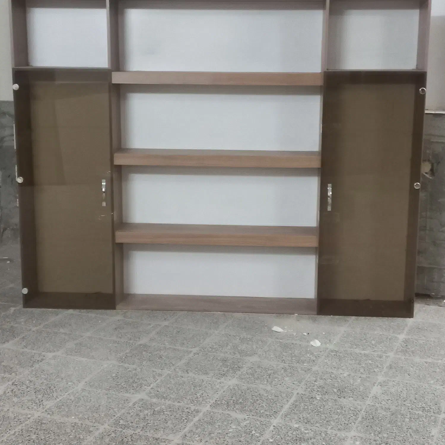 ویترین دیواری بسیار شکیل ام دی اف|بوفه، ویترین، کنسول|خمینیشهر, |دیوار