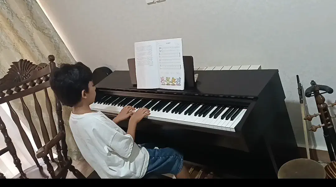 مدرس پیانو و موسیقی کودک (خانم)|خدمات آموزشی|تهران, صادقیه|دیوار