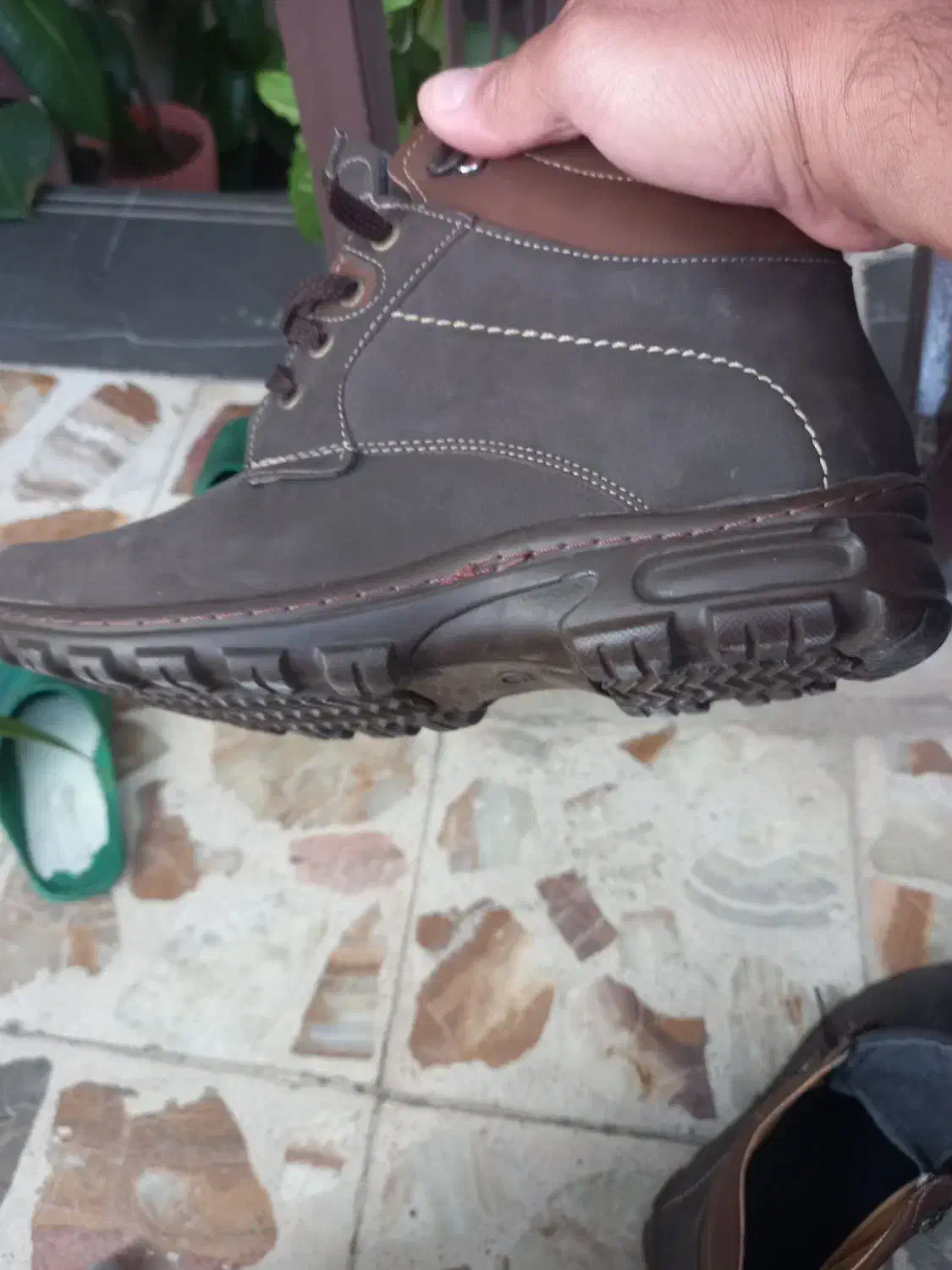 یک جفت نیم بوتین چرم قیمت ۳۰۰۰۰۰۰۰|کیف، کفش، کمربند|کرمانشاه, |دیوار