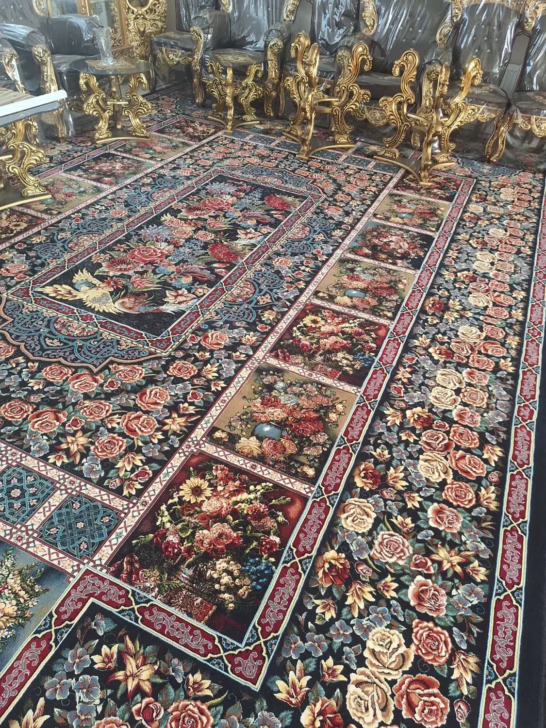 یک جفت فرش۲۴ متری نقش باغ ارم|فرش|باغ بهادران, |دیوار