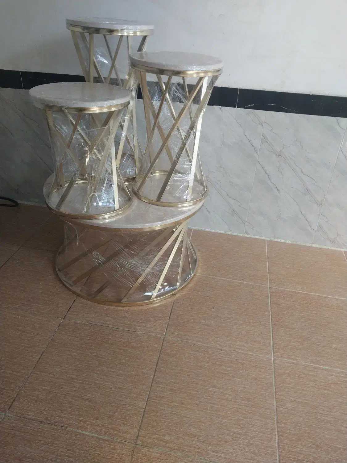 ۴عدد جلو مبلی صفر|مبلمان خانگی و میز عسلی|پیرانشهر, |دیوار