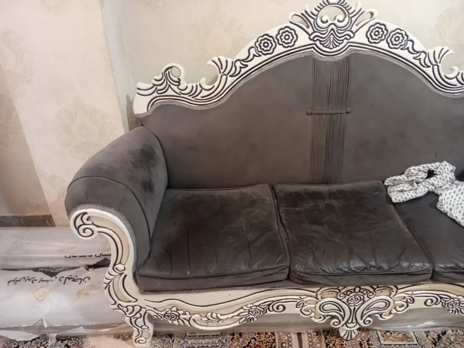 مبل 7نفر با رنگ طوسی|مبلمان خانگی و میز عسلی|رباط‌کریم, نصیرشهر|دیوار