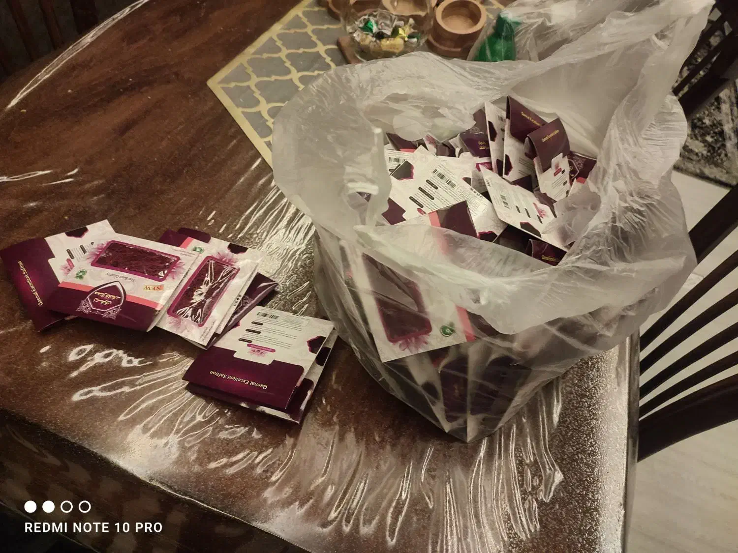 زعفران نگین و قلمدار شکسته دارای برگه آزمایش عیار|خوردنی و آشامیدنی|سبزوار, ولیعصر (نجار آباد)|دیوار