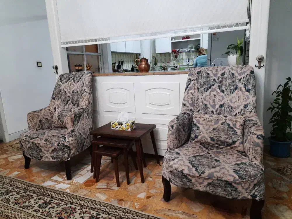 مبلمان دست دوم|مبلمان خانگی و میز عسلی|شیراز, صاحب الزمان|دیوار