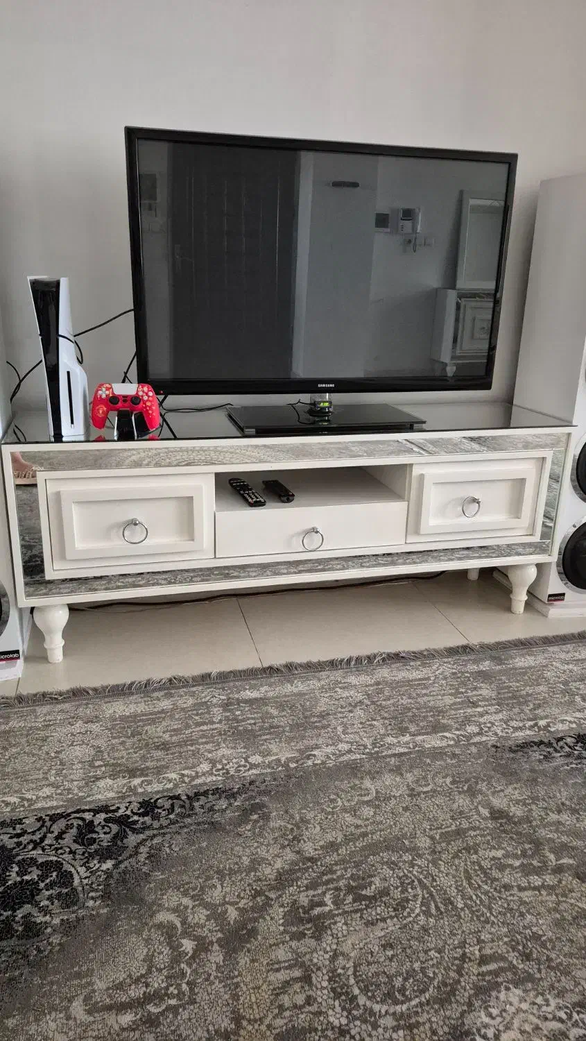 کنسول و آینه و میز تلوزیون|میز تلویزیون|اسلام‌شهر, شهرک انبیا|دیوار