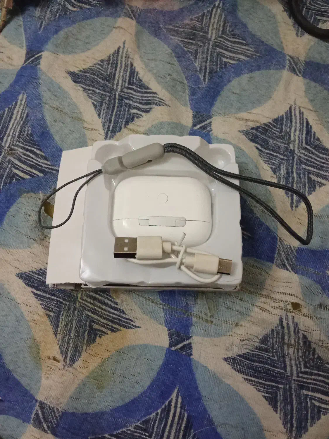 ایرفون بلوتوثی طرح ایرپاد مدل airpodspro2|حراج|بافق, |دیوار