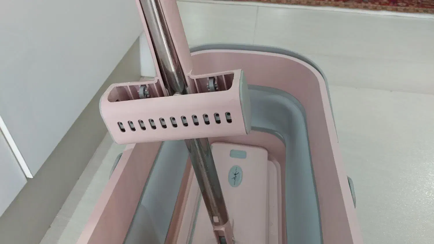 تی تاشو به همراه سطل تاشو سیلیکونی|لوازم نظافت|تهران, زرکش|دیوار