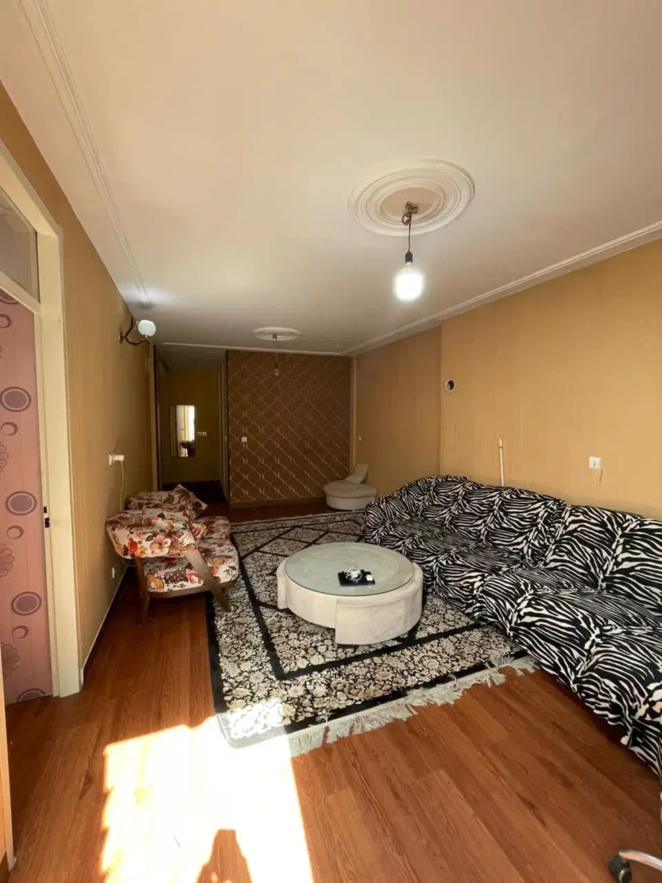 هم‌ خونه، هم‌ خانه، همخونه، همخانه|اجارهٔ آپارتمان|تهران, زرگنده|دیوار