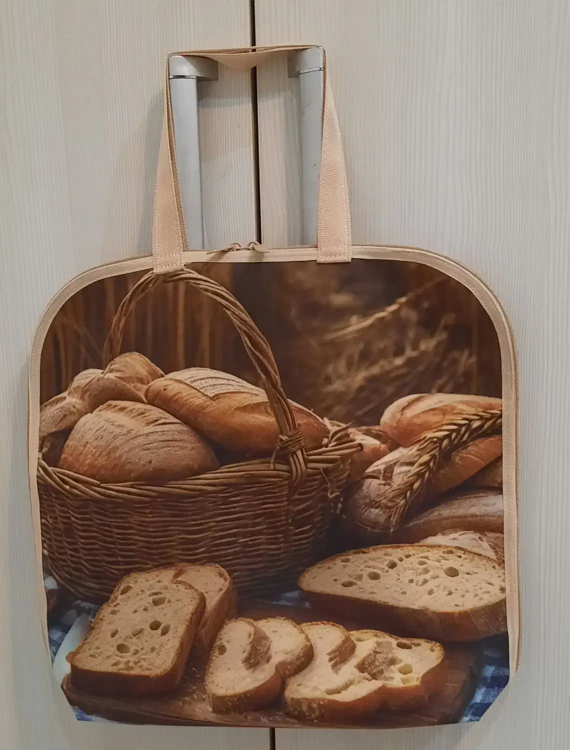 ساک نان برزنتی|کیف، کفش، کمربند|رشت, لاکان شهر|دیوار