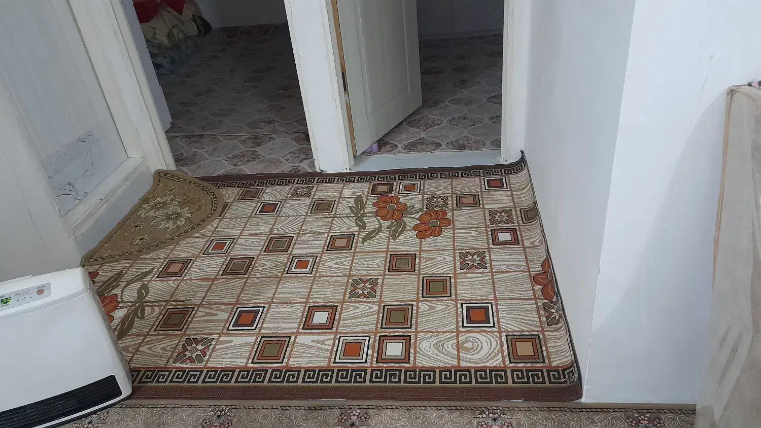 گلیم|گلیم، جاجیم، گبه|مشهد, کوی ولیعصر|دیوار