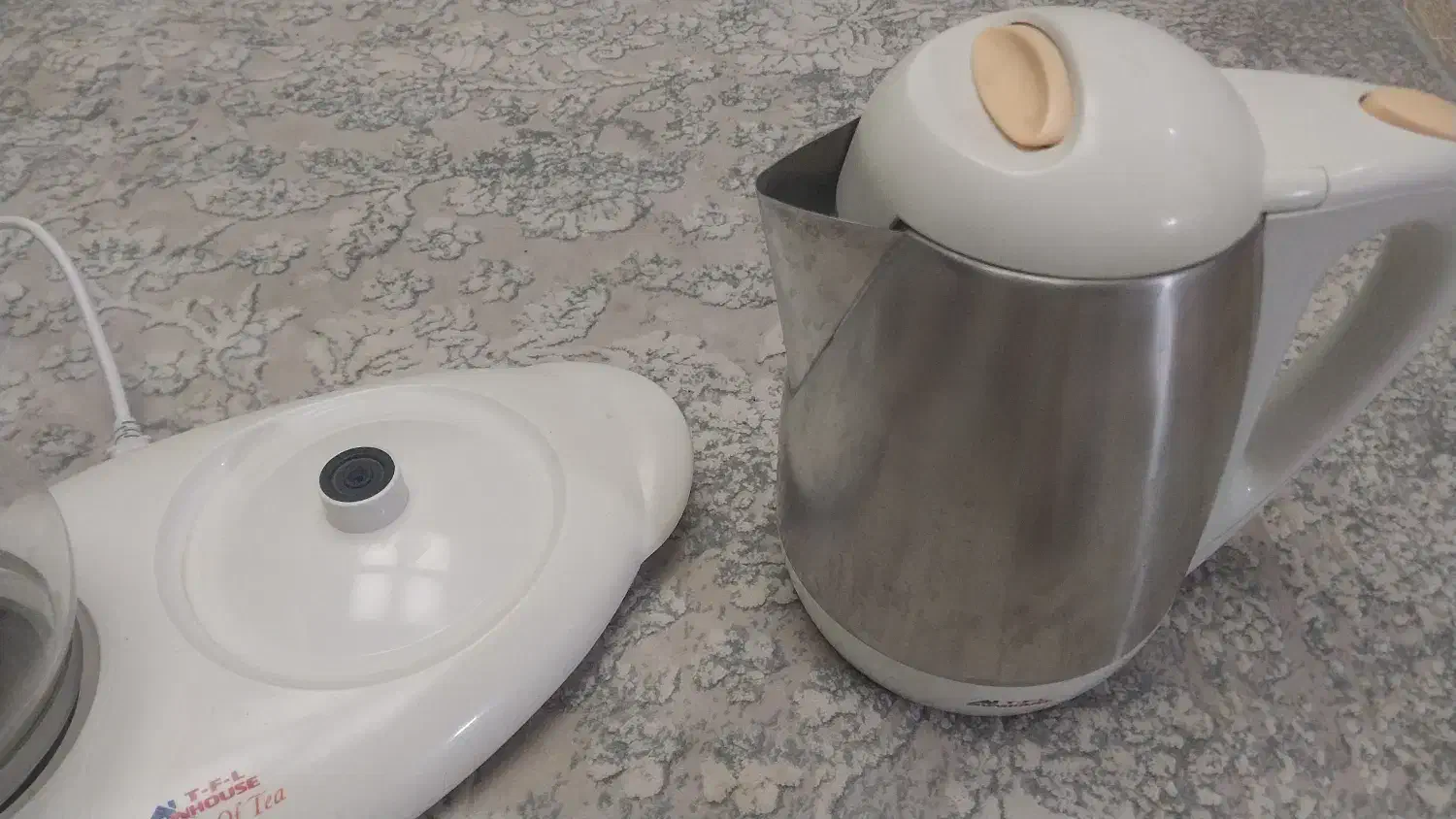 کتری برقی مدل|قوری، کتری، قهوه‌ساز دستی|اصفهان, ارغوانیه|دیوار