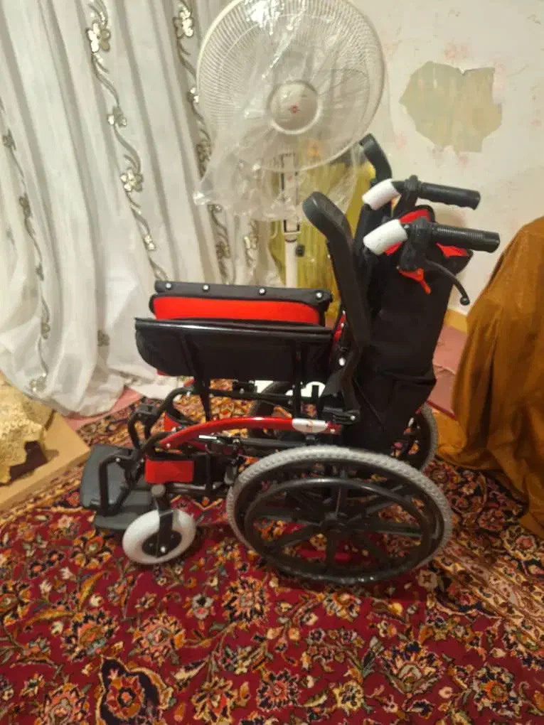 فروش ویلچر تاشو|آرایشی، بهداشتی، درمانی|اهواز, شهرک نفت|دیوار