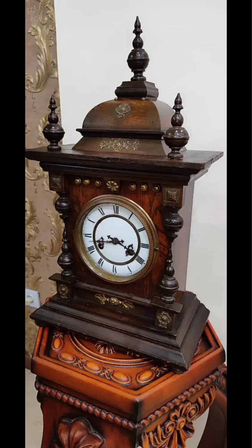 ساعت فوق انتیک رو میزی|ساعت دیواری و تزئینی|تهران, شهرک هما|دیوار