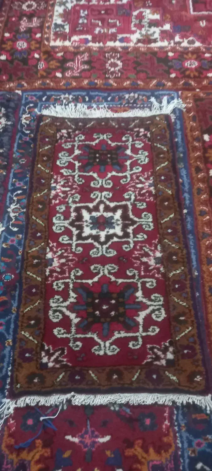 دوعددفرش یک متری تازه پرداخت شده|فرش|اندیشه, اندیشه فاز ۱|دیوار